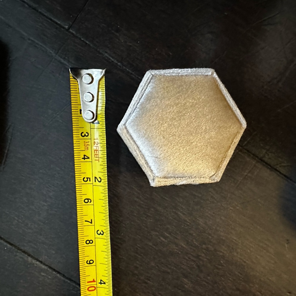 NEW Set of 5 velvet ring boxes hexagon shape ring box 2 slot - Picture 4 of 4